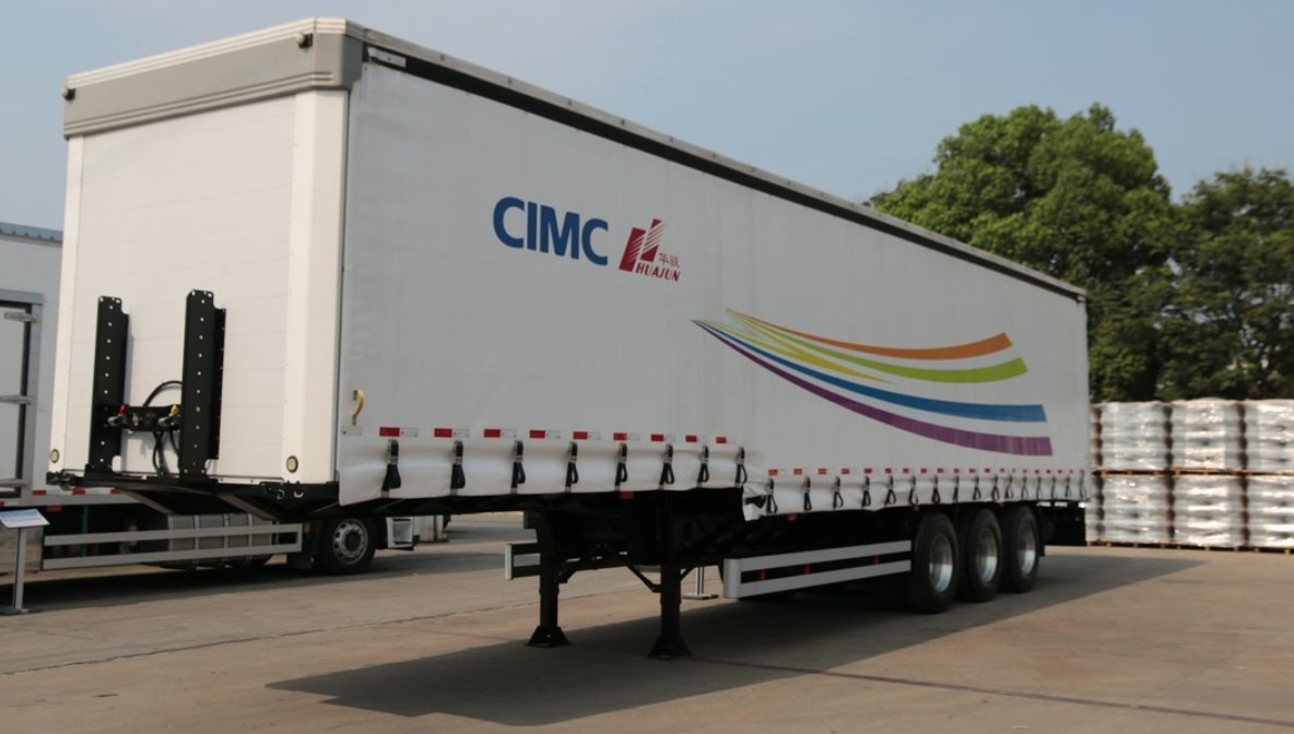 CIMC Huajun 13.75m side curtain van transport semi-trailer