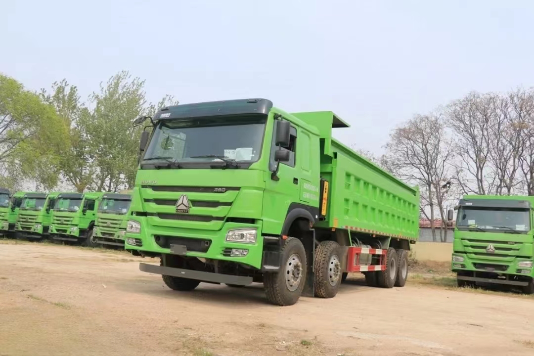 SINOTRUK HOWO-7 375 HP 6X4 6.8m dump truck