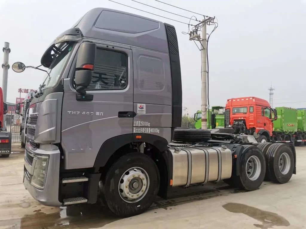 SINOTRUK Haohan N7G heavy truck 440 horsepower 6X4 tractor