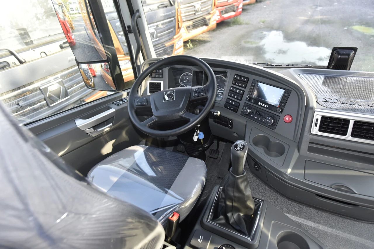 XCMG Smart Card 550 HP 6X4 tractor 