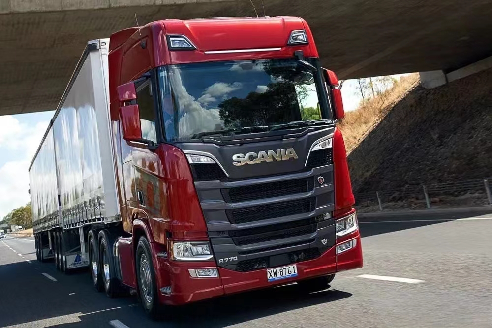 Scania G series heavy truck 450 horsepower 4X2 tractor