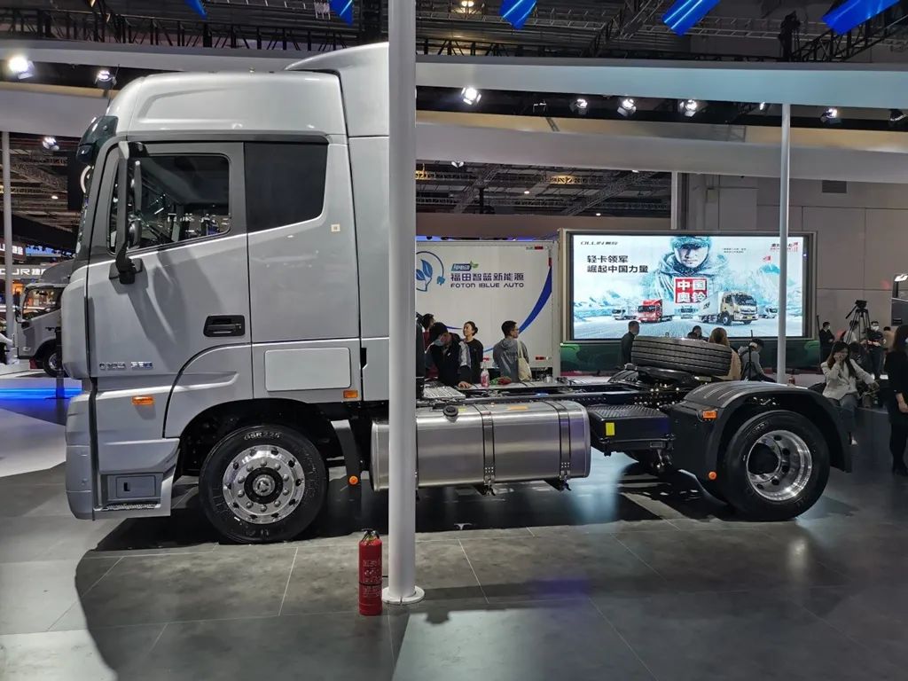 Foton Auman EST Xinghui Edition Northern Edition 620 HP 6X4 AMT automatic transmission tractor