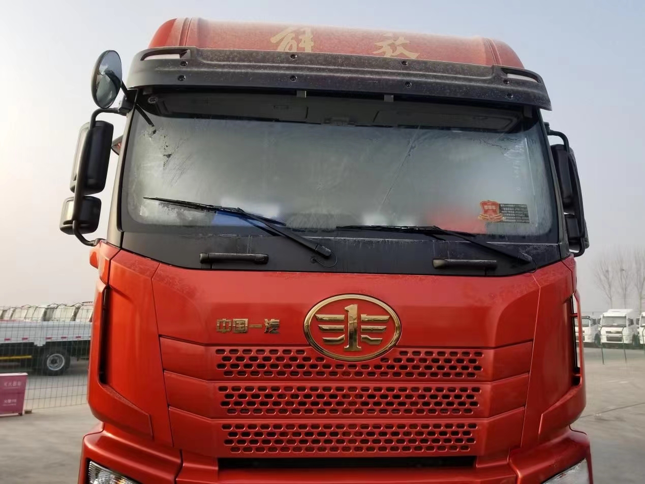 Qingdao FAW JH6 heavy truck 500 horsepower 6X4 tractor