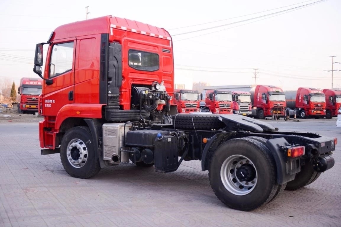 SAIC Hongyan C6 Heavy Truck PRO 460 HP 6X4 Tractor 