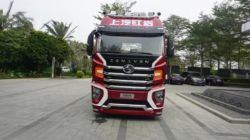 SAIC Hongyan H6 heavy truck 560 horsepower 6X4 AMT tractor