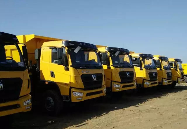 XCMG Hanfeng (Hanfeng) G5 270 HP 8X4 7.2m dump truck