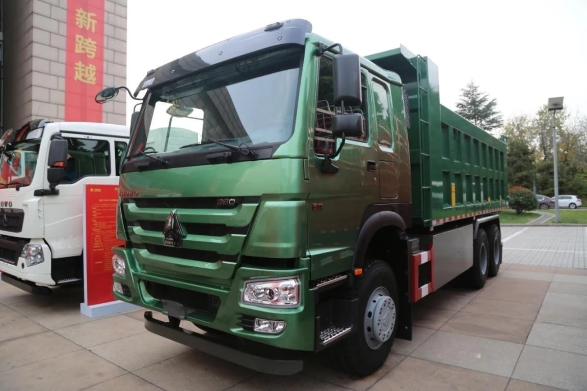 SINOTRUK HOWO Heavy Truck 300 HP 6X4 5.17m Dump Truck 