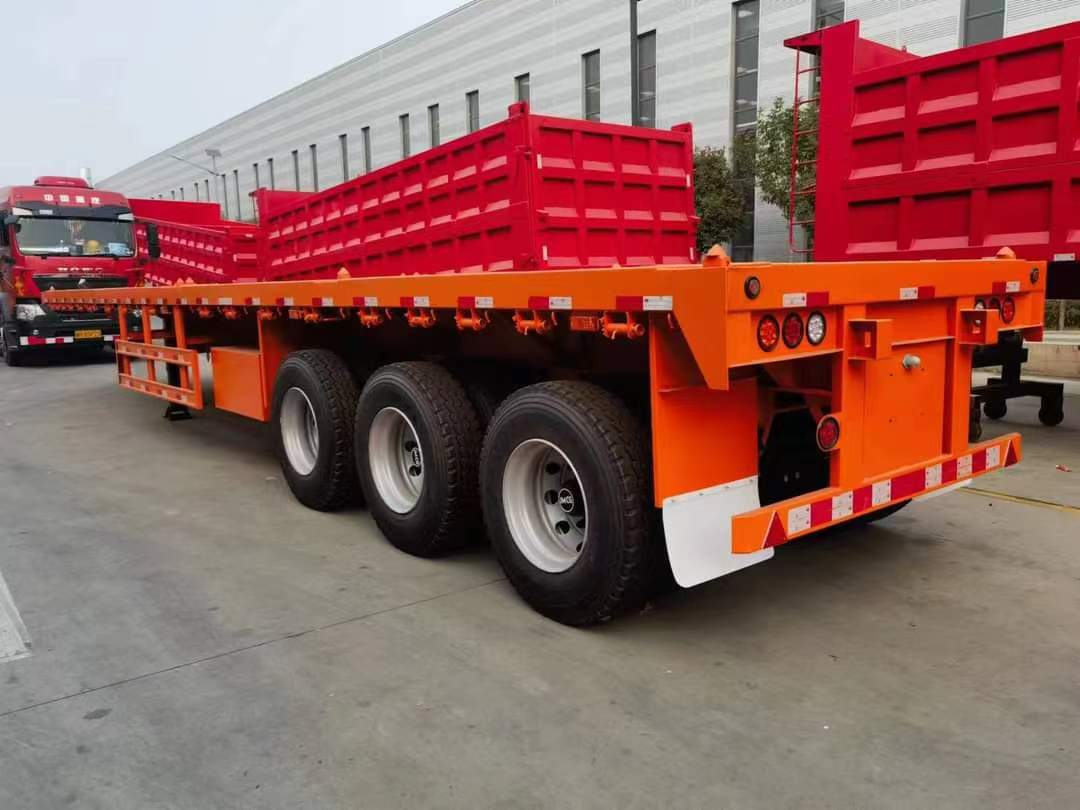 20-foot three-axle steel transport truck