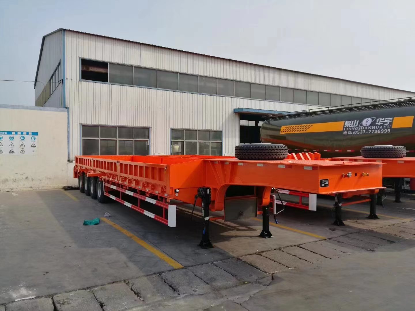 Skeleton semi-trailer shipping container ordered by Australian customer