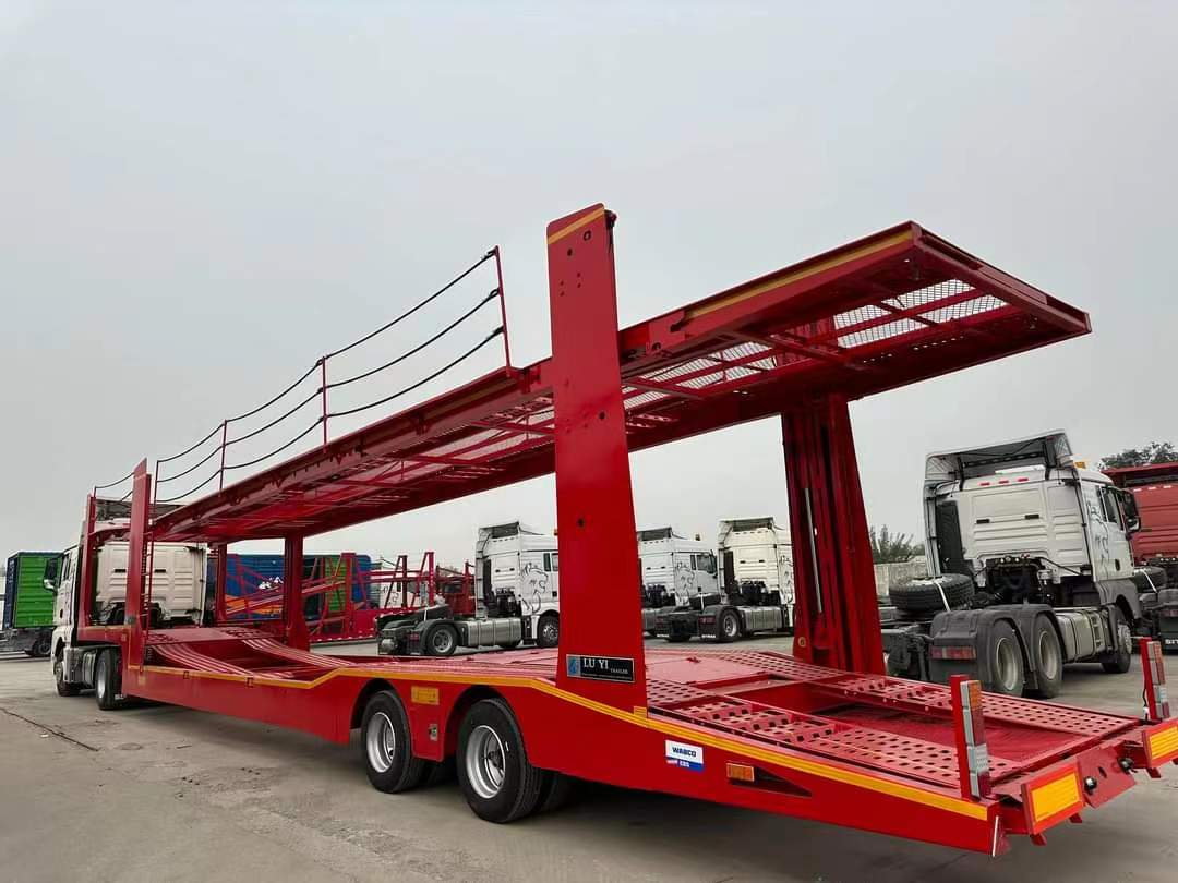 13.6m vehicle transport semi-trailer