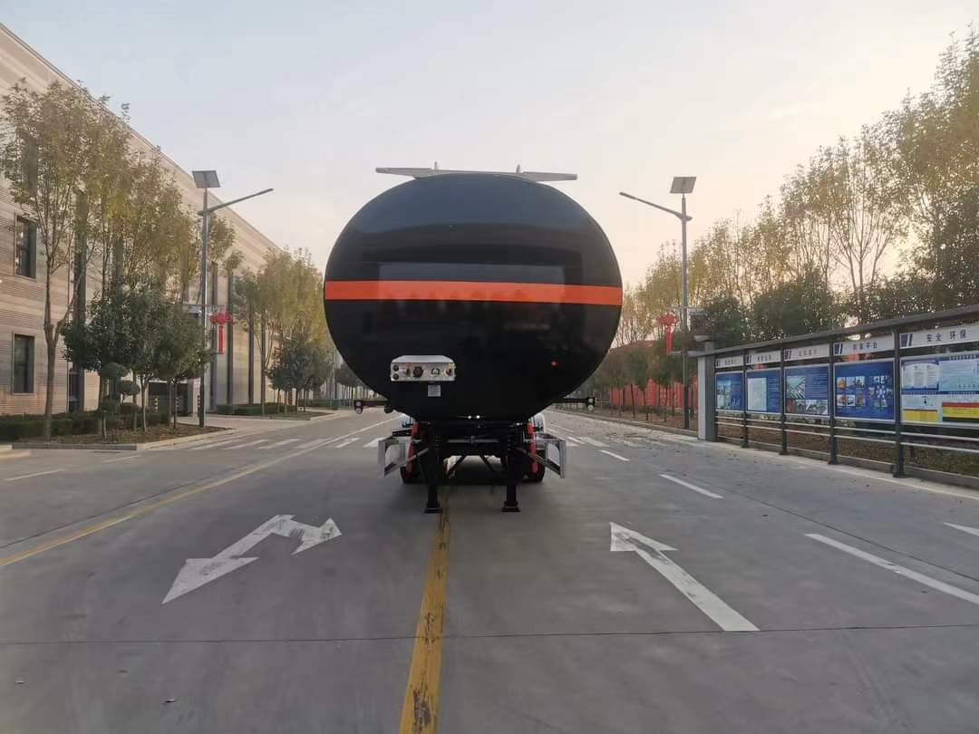 24 cubic meters flammable liquid tank transport semi-trailer