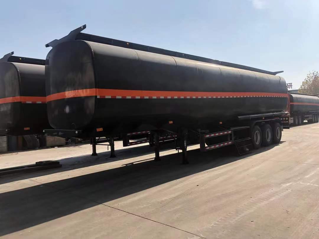 Tank semi-trailers ordered by Pakistani customers to transport crude oil