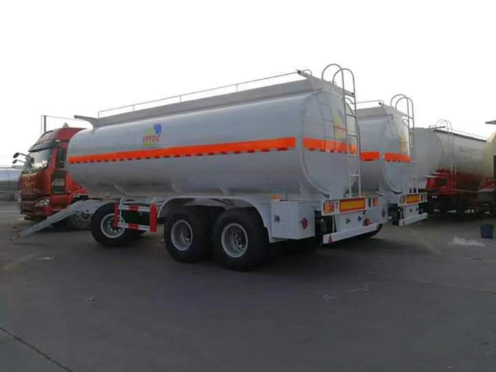 18 cubic meter oil tank transport semi-trailer