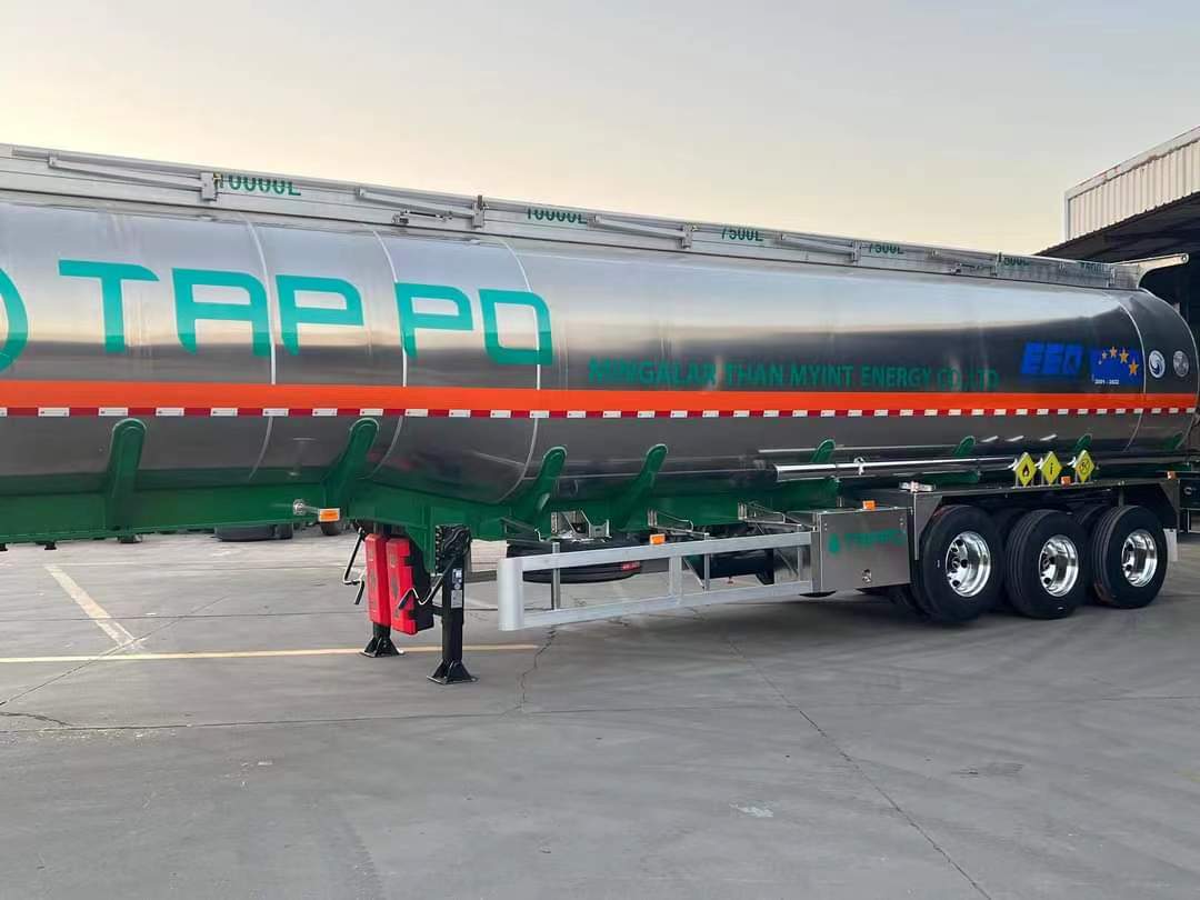 48 square aluminum alloy oil semi-trailer