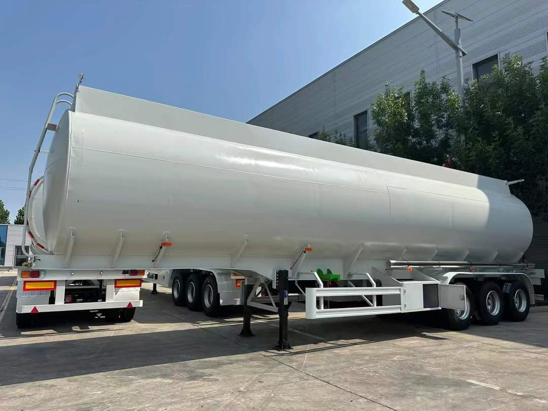 45 cubic meters flammable liquid tank transport semi-trailer