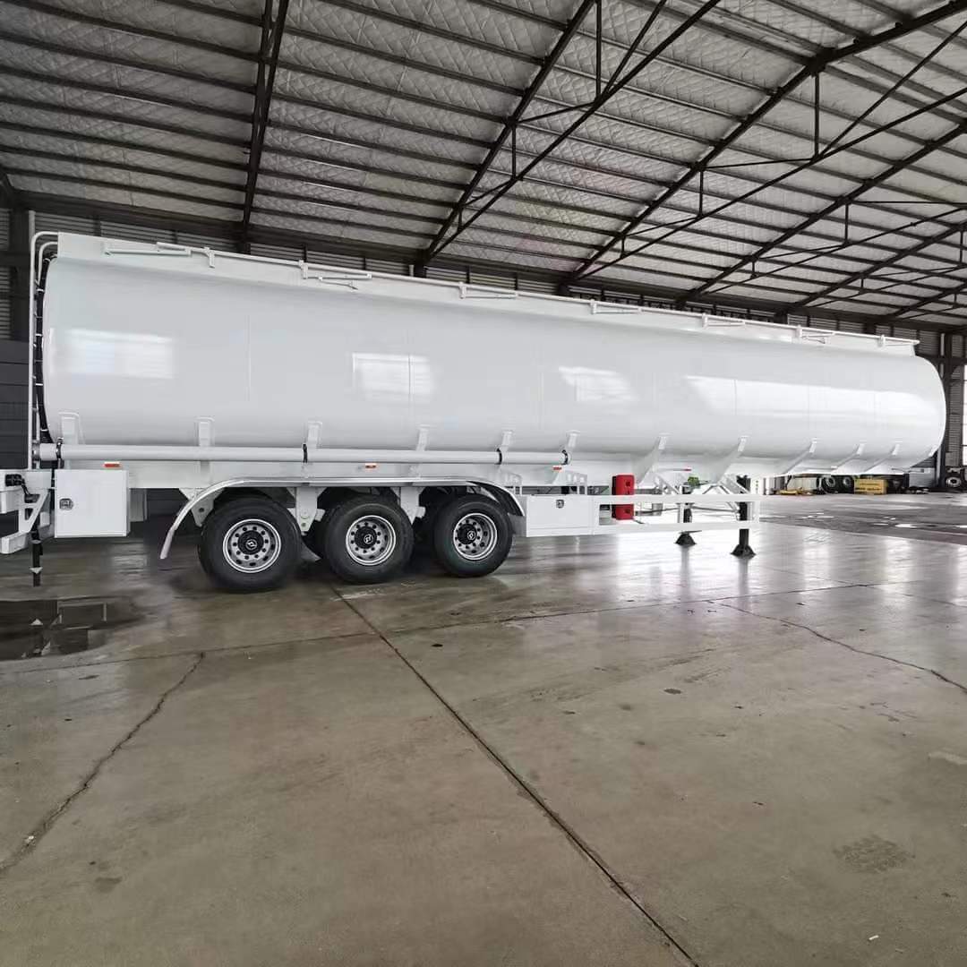 45 cubic meters flammable liquid tank transport semi-trailer