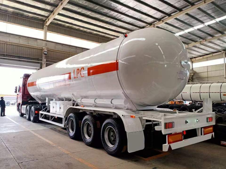 42-50 cubic meter lightweight aluminum alloy hazardous chemicals oil tank semi-trailer