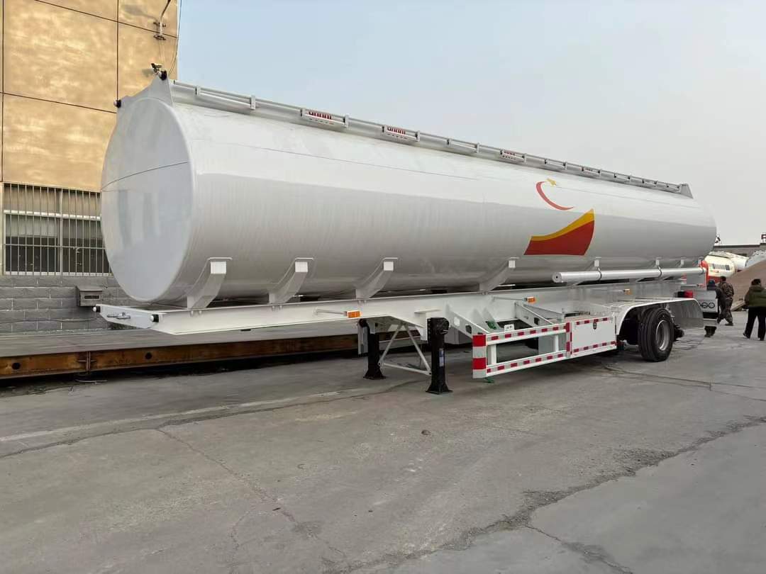 9.9m tank type rear flip semi-trailer