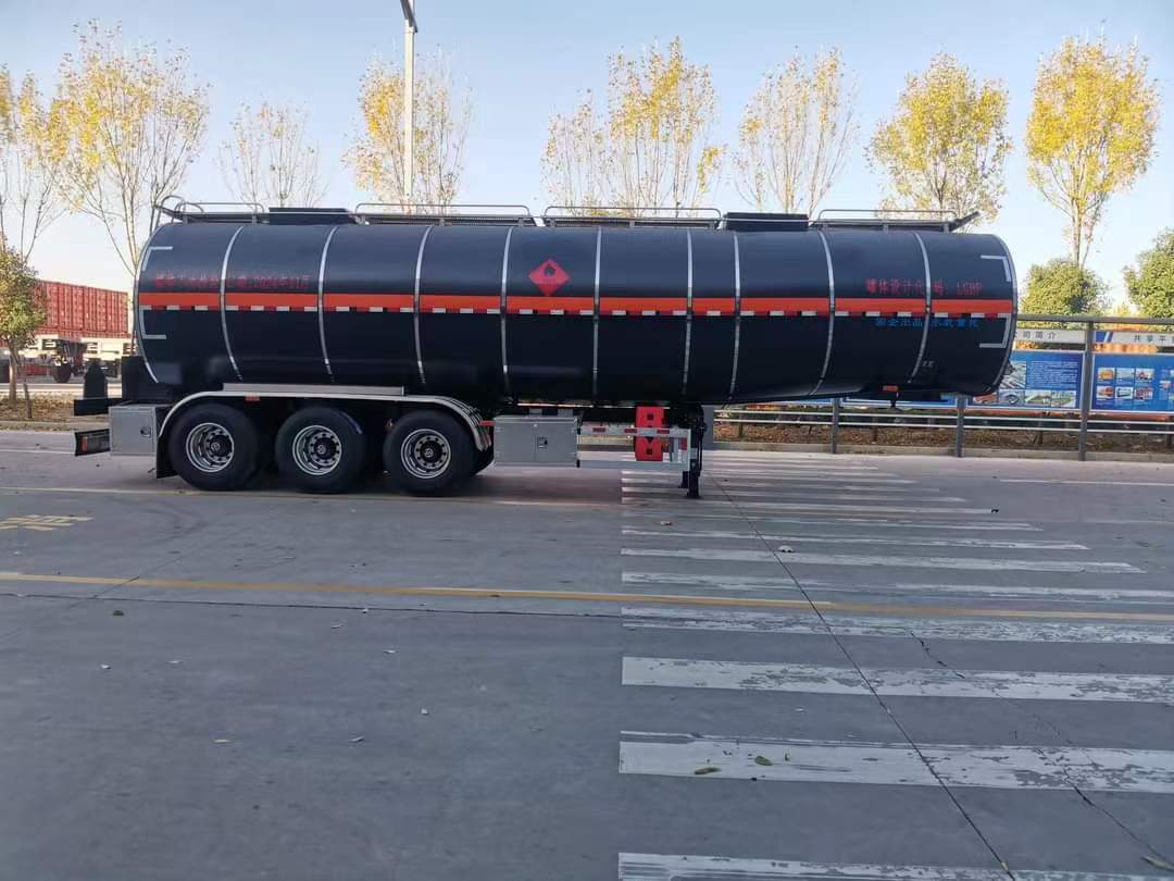 24 cubic meters flammable liquid tank transport semi-trailer