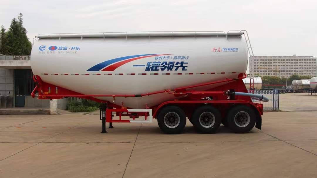 Tank semi-trailers ordered by Egyptian customers to transport lime