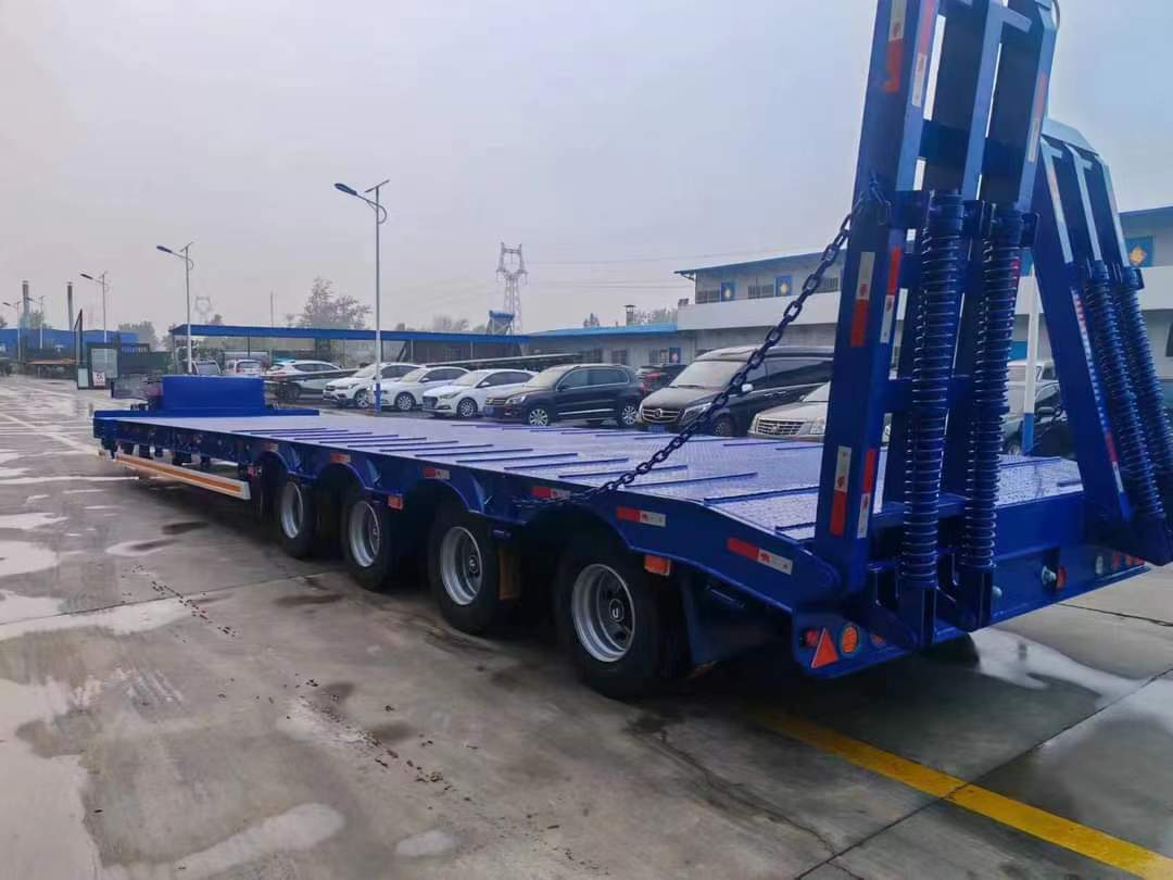 14-meter two-line four-axle low-flat semi-trailer