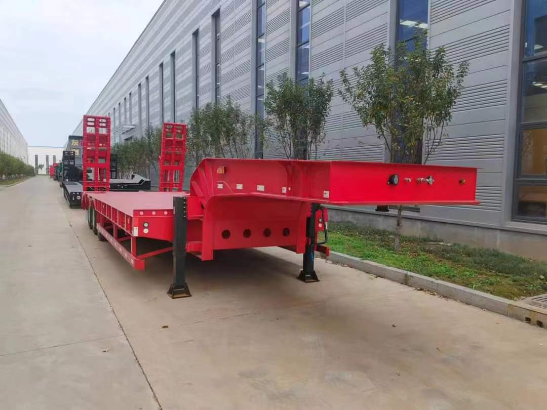 13-meter high and low style engineering board semi-trailer