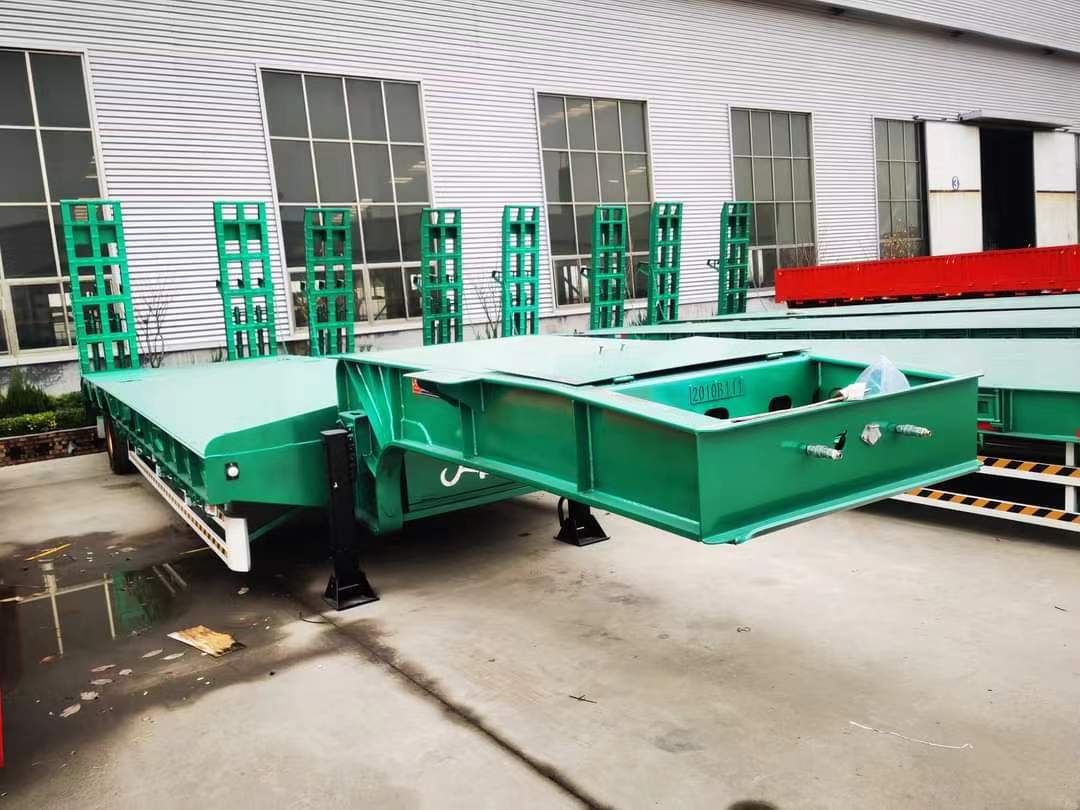 13-meter gooseneck flatbed transport semi-trailer