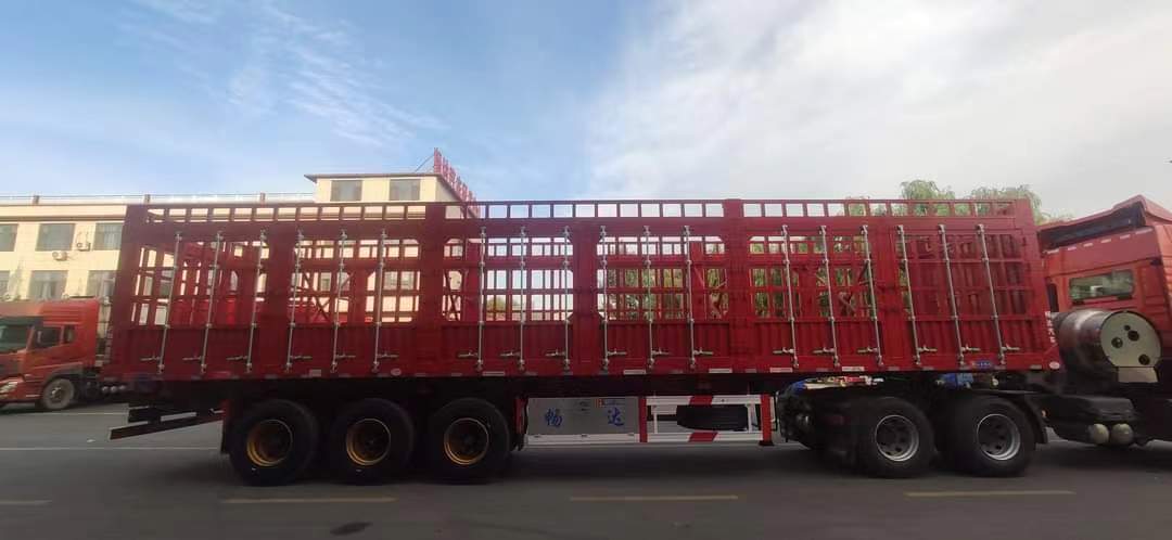 13-meter straight beam and railing semi-trailer