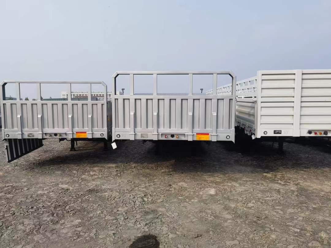 13-meter straight beam and railing semi-trailer