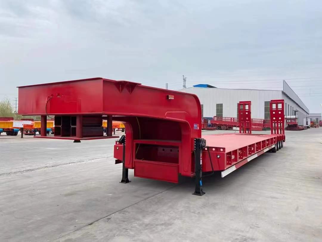 13-meter three-line six-axle low-flat semi-trailer