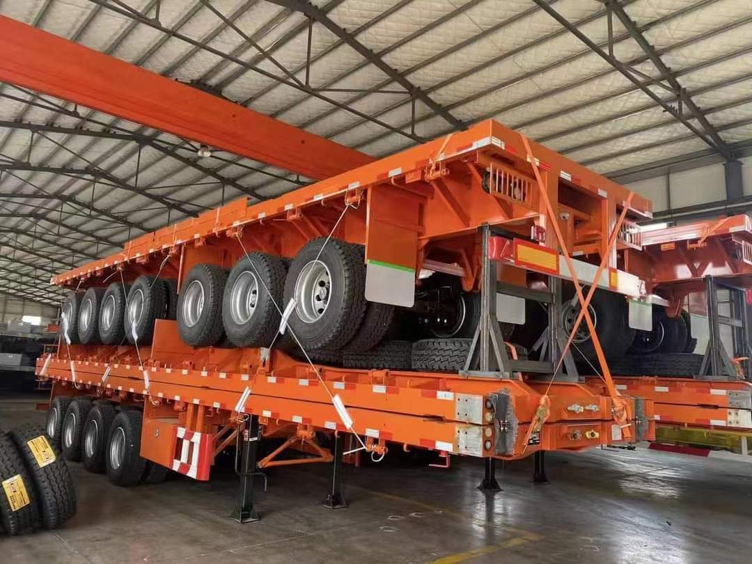 Straight beam flatbed semi-trailer transport machinery ordered by customers