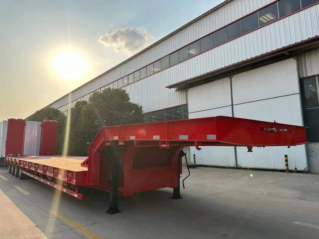 13m rail-type semi-trailer