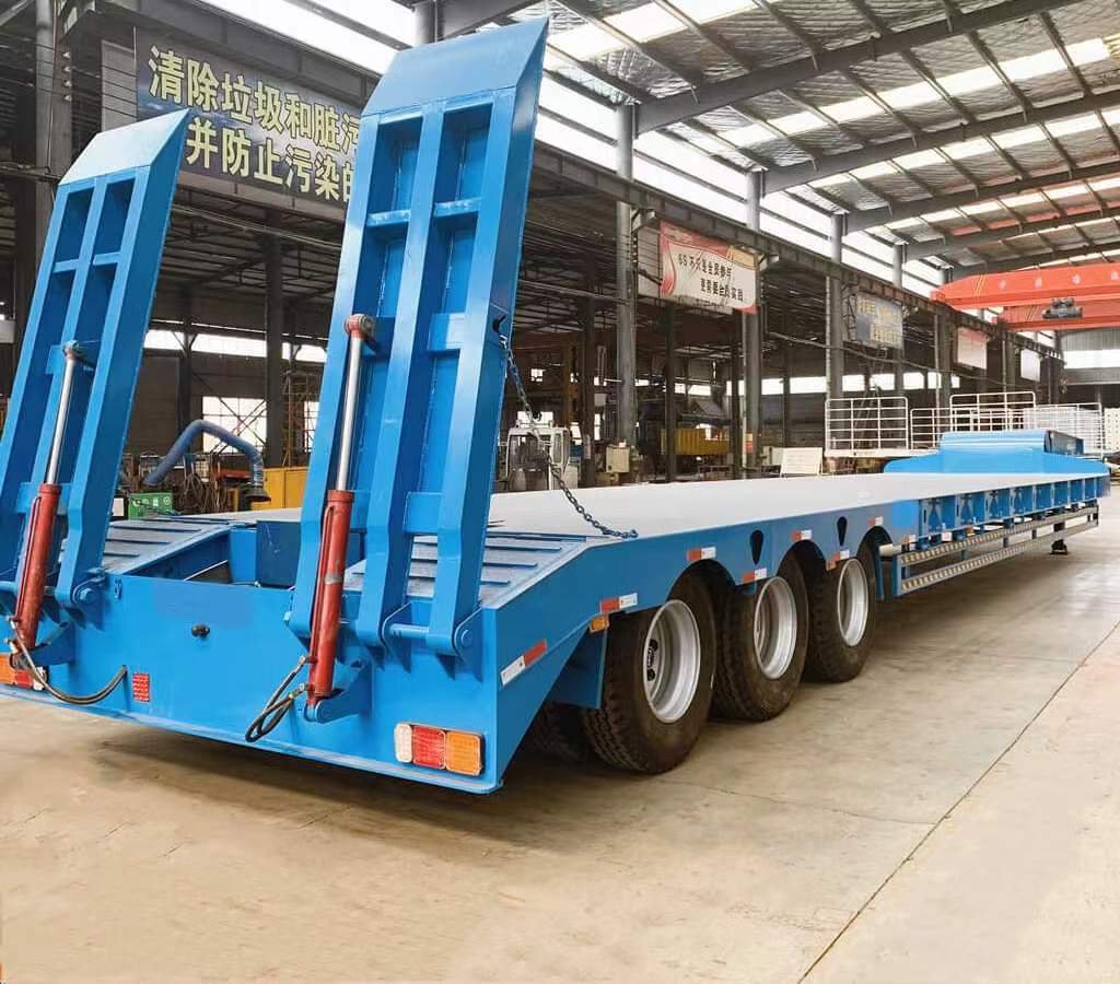 13.75m three-axle N400 low-flat semi-trailer