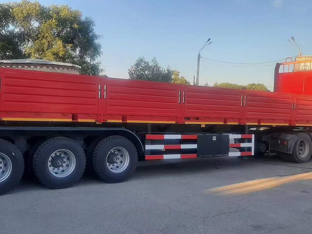 13-meter straight beam and railing semi-trailer