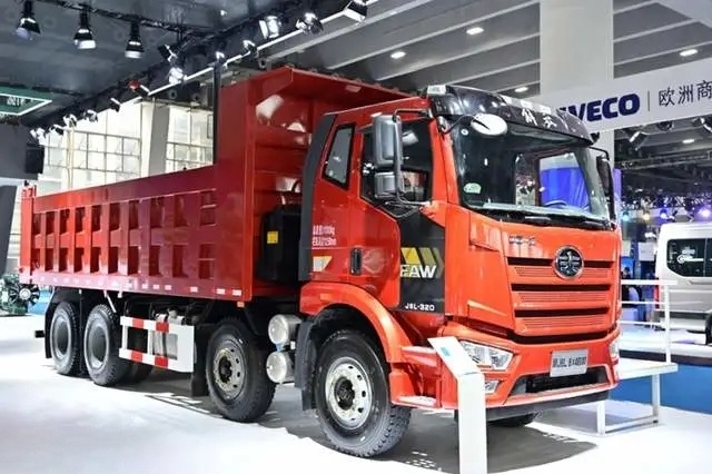  FAW Jiefang's new J6P heavy truck 420 horsepower 6X4 5.8m dump truck