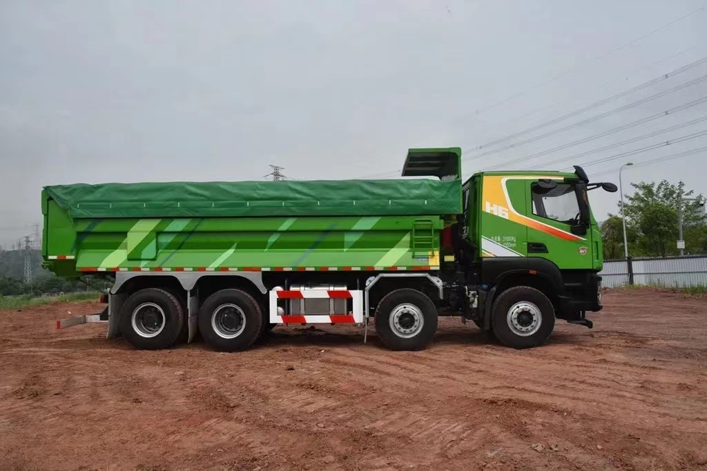 SAIC Hongyan Jieshi C500 430 HP 8X4 8m dump truck