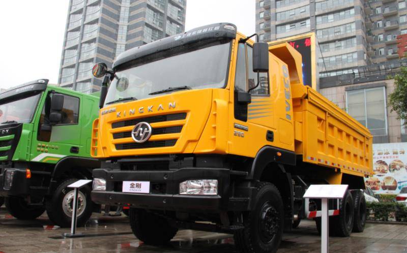 SAIC Hongyan Jiehu H6 360 HP 8X4 5.8m dump truck