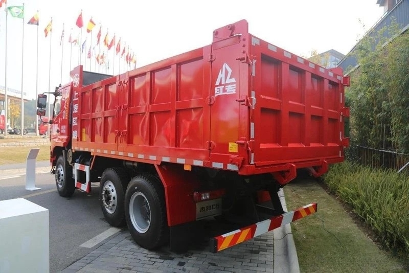 SAIC Hongyan C500 heavy truck 350 horsepower 8X4 7.4m dump truck