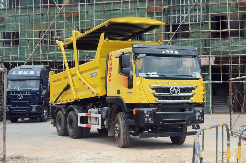 SAIC Hongyan New King Kong M500 350 HP 6X4 5.8m dump truck