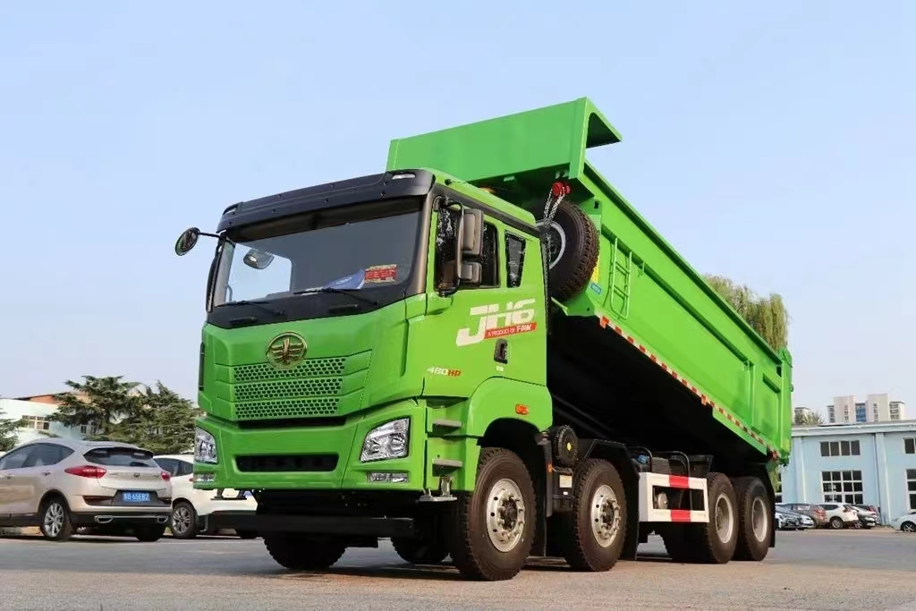 FAWQD Jiefangtian V heavy truck 375 horsepower 8X4 7.2m intelligent muck dump truck 