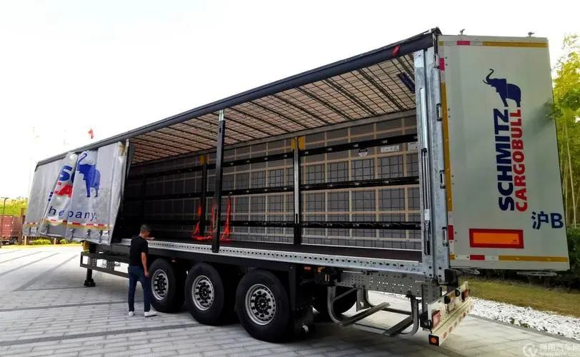 Curtain-side semi-trailers ordered by Kazakhstan customer to transport vegetable