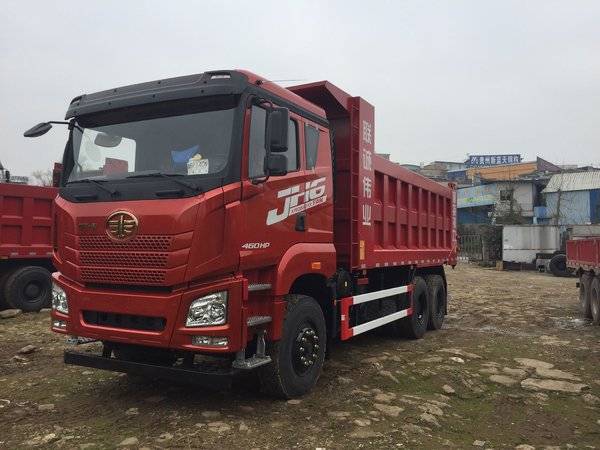 FAWQD Jiefangtian V heavy truck 375 horsepower 8X4 7.6 meter dump truck