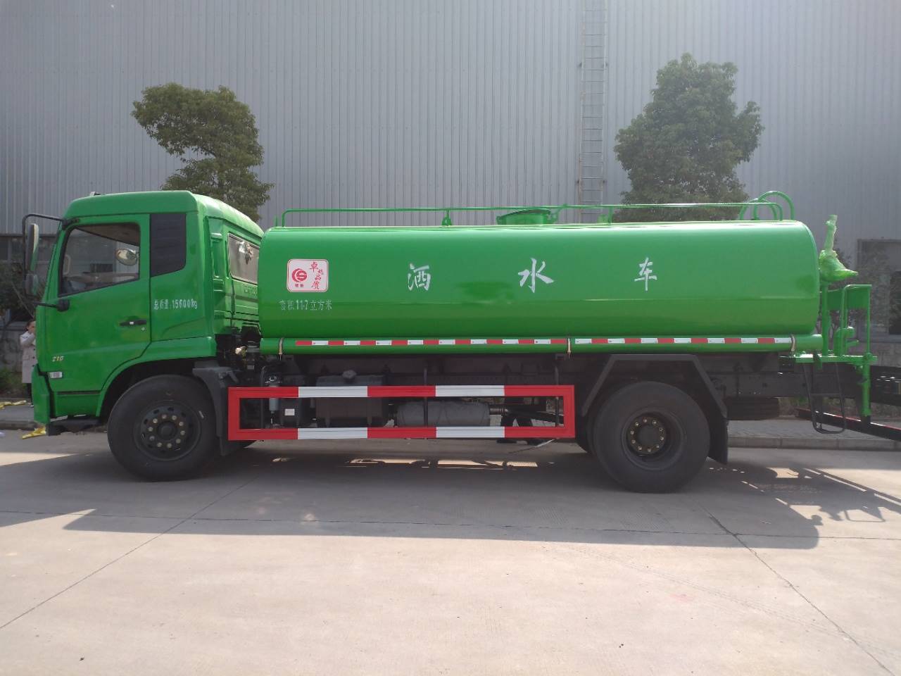 Russian customer-customized water tank truck