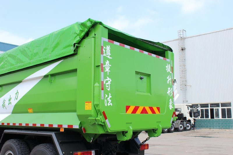 FAWQD Jiefangtian V heavy truck 375 horsepower 8X4 7.2m intelligent muck dump truck 