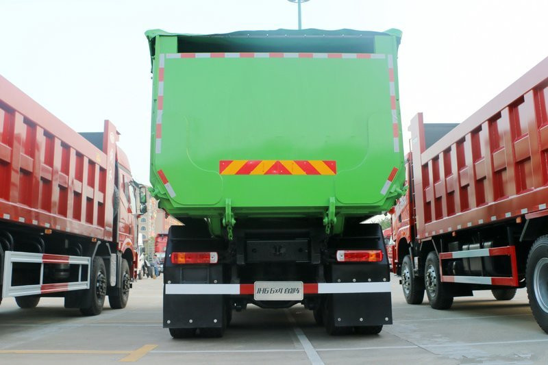 FAWQD Jiefang Han V heavy truck 270 horsepower 8X4 6 meter dump truck