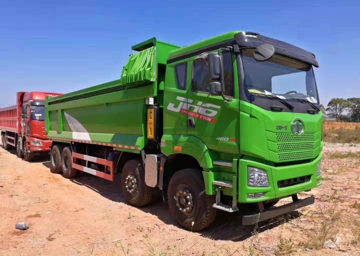 FAW Jiefang J6P pilot version 500 horsepower 8X4 8.2 meter dump truck 