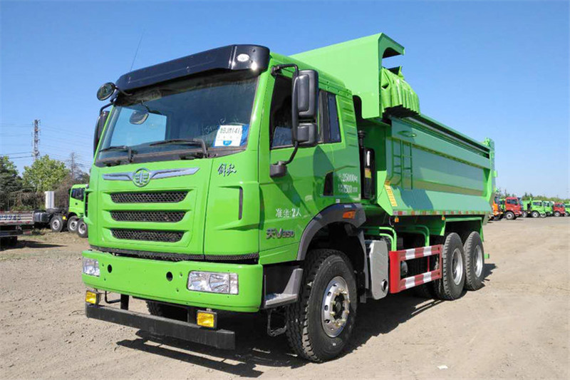 FAWQD Jiefang JH6 heavy truck 375 horsepower 6X4 5.6 meter dump truck 