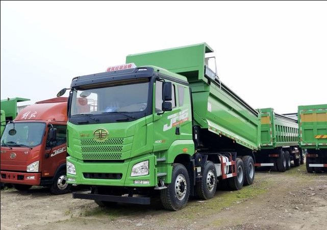 FAW Jiefang J6P pilot version 500 horsepower 8X4 8.2 meter dump truck 