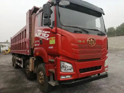 FAWQD Jiefangtian V heavy truck 375 horsepower 8X4 7.6 meter dump truck