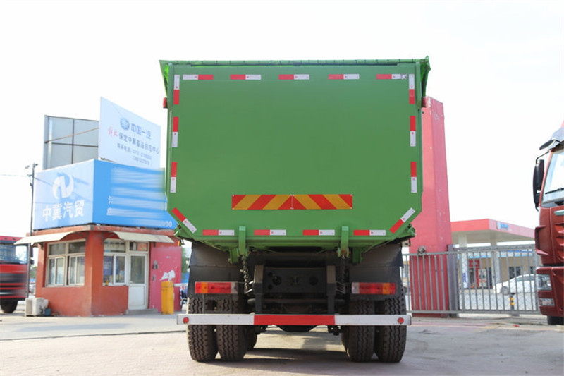 FAWQD Jiefang JH6 heavy truck 375 horsepower 6X4 5.6 meter dump truck